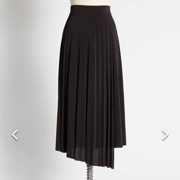 Modcloth Dresses & Skirts - MODCLOTH uneven perfection midi skirt
